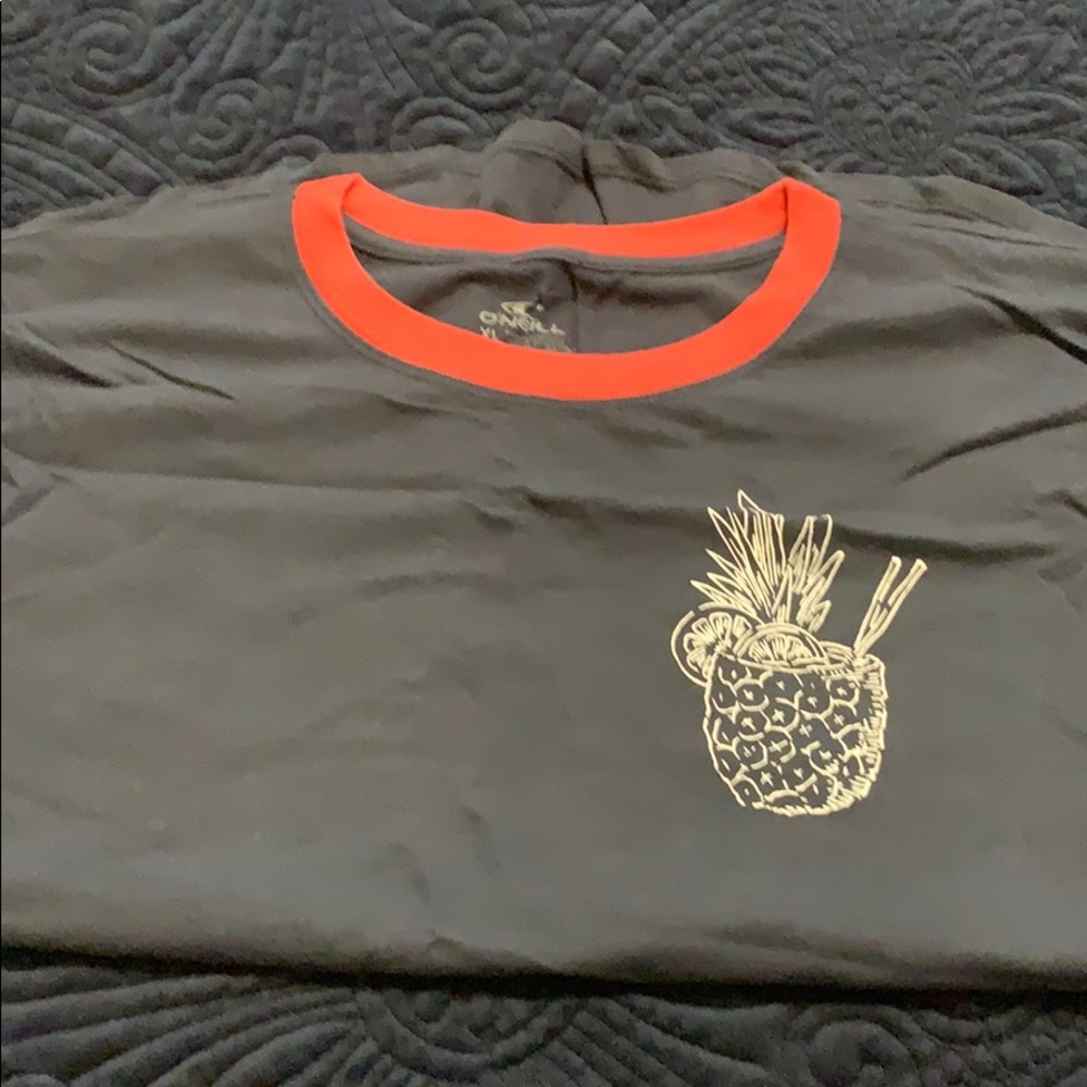O’Neill T-shirt.